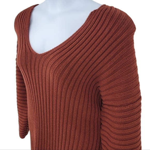 Urban Outfitters Maroon Peekaboo Sweater Top 100% Cotton Size M - Picture 12 of 12